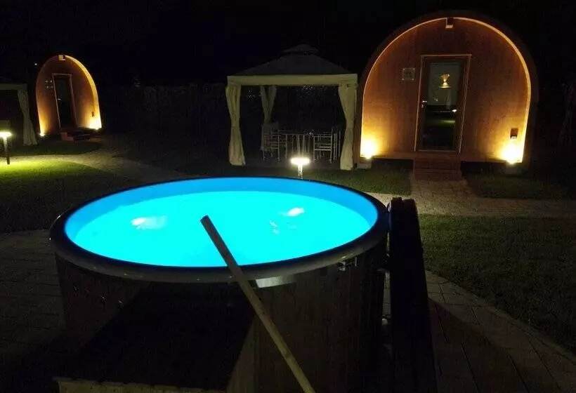 ホテル Vicolungo Glamor Lodge & Spa Ondaland Waterpark