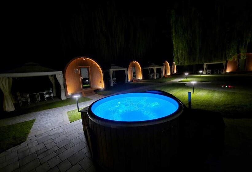 Отель Vicolungo Glamor Lodge & Spa Ondaland Waterpark