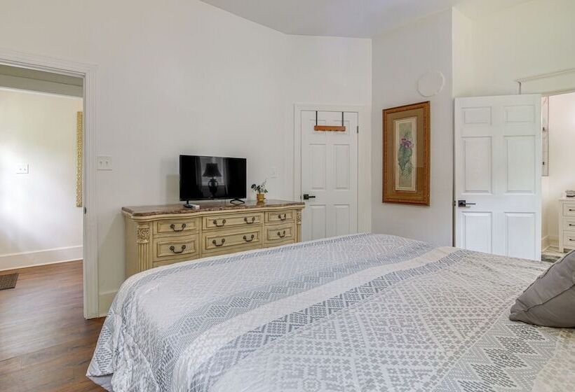 Memphis Home W/ Ping Pong ~ 4 Mi To Beale Street!