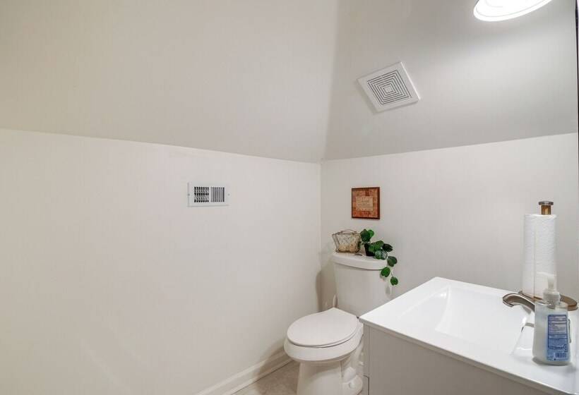 Memphis Home W/ Ping Pong ~ 4 Mi To Beale Street!