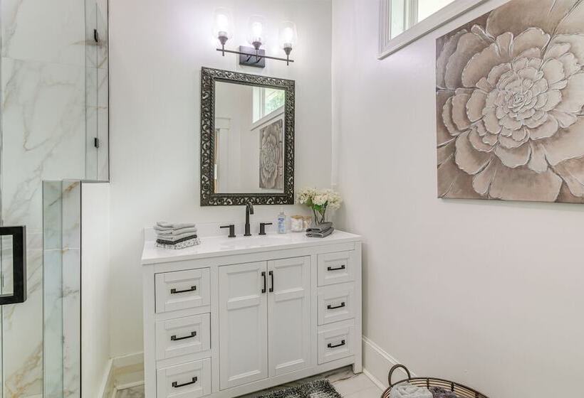 Memphis Home W/ Ping Pong ~ 4 Mi To Beale Street!