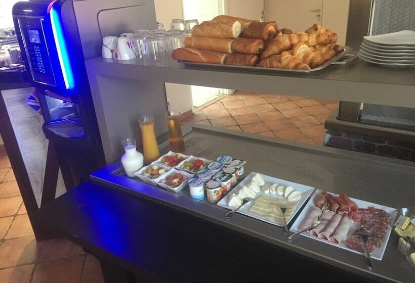 فندق على الطريق Résidence De Tourisme Le Sherman