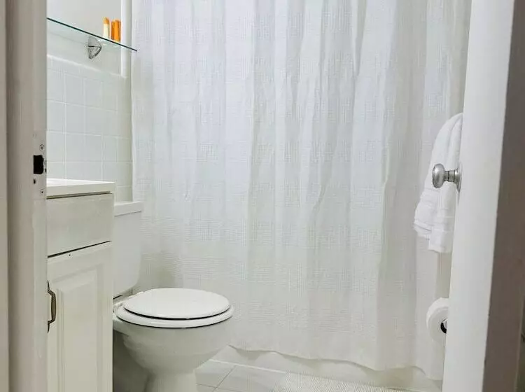 پانسیون Wilton Manors Guesthouse