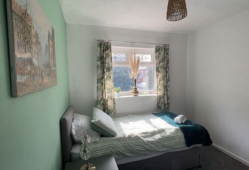 إقامة Cozy 2 Bedhouse 20mins From Manchester City Centre