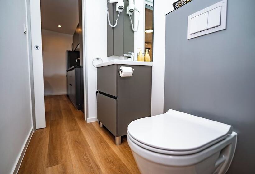 Reşedinta House Red Earth Kastel Stafilic