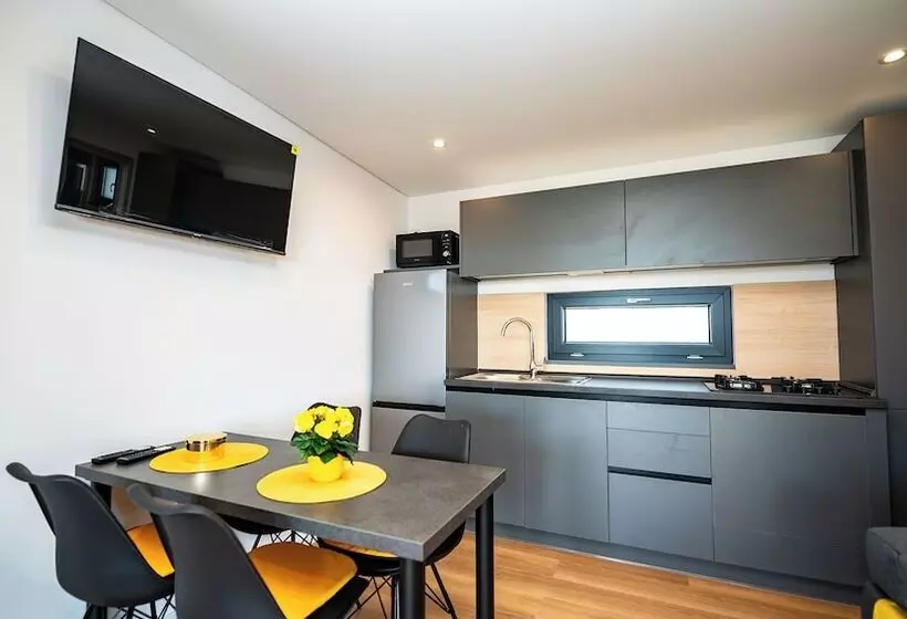 Residenssi House Red Earth Kastel Stafilic