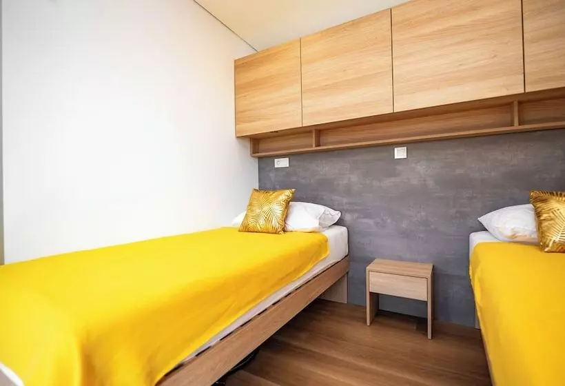 Residenssi House Red Earth Kastel Stafilic