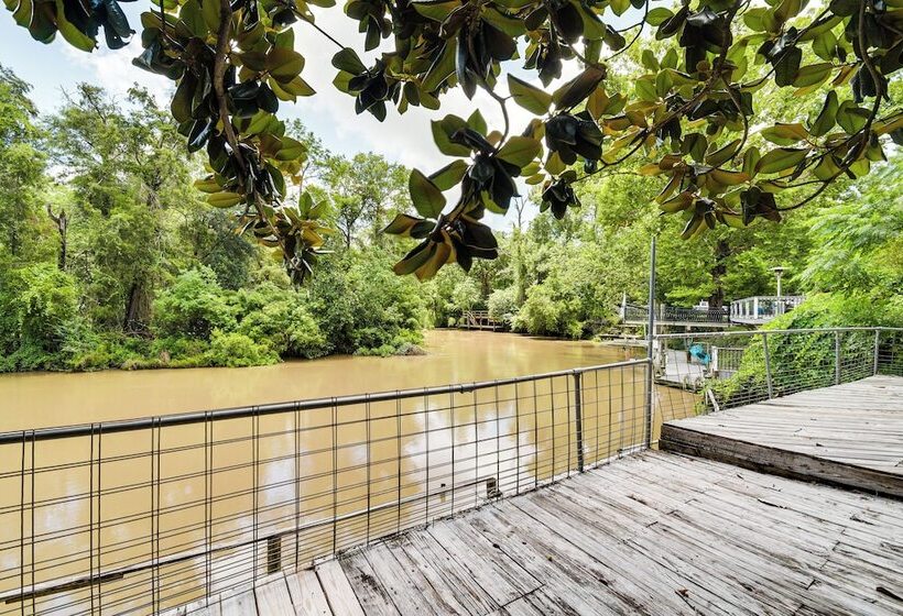 Riverfront Angler S Cabin In Fairhope W/ Deck!