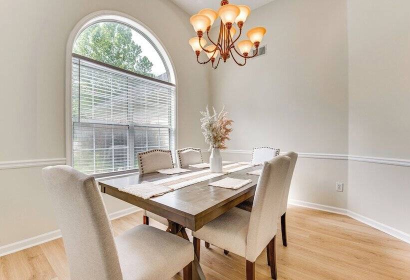 Game Room & Peaceful Deck: Dacula Family Home