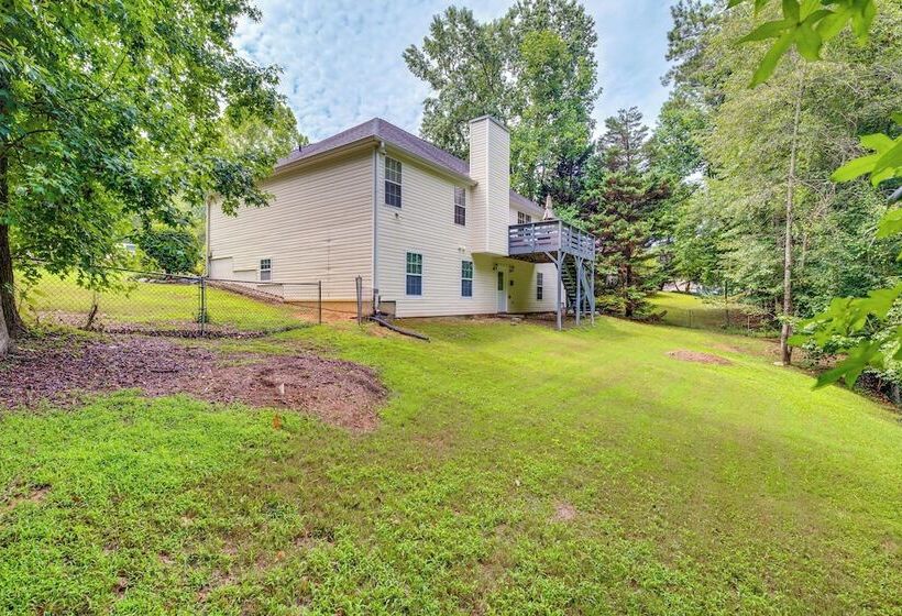 Game Room & Peaceful Deck: Dacula Family Home