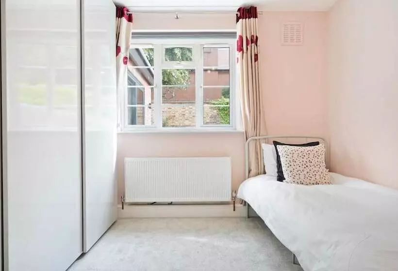 The Wimbledon Hideaway   Glamorous 3bdr House With Garden