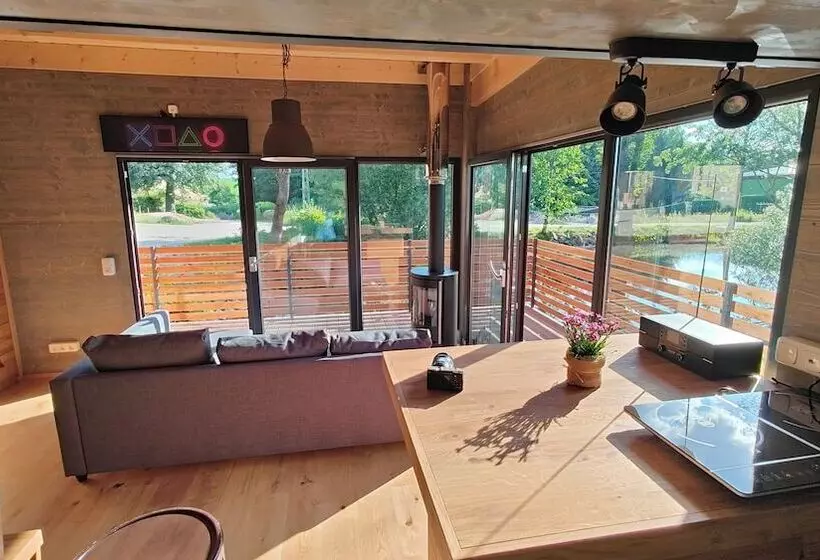 Tinyhousebeidresden2   Luxus Im Teich