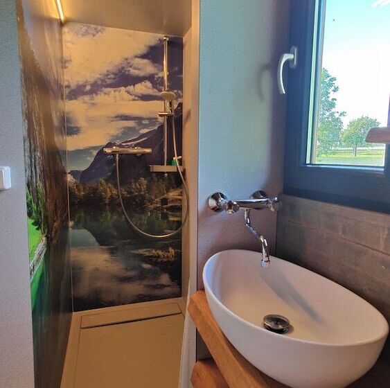 Tinyhousebeidresden2 Luxus Im Teich