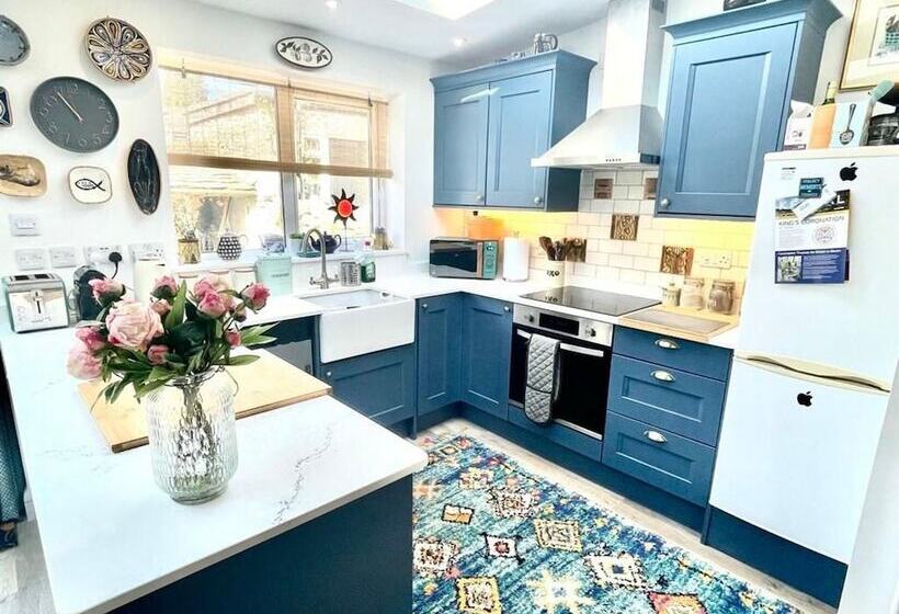 Tranquil Kendal Cottage Retreat