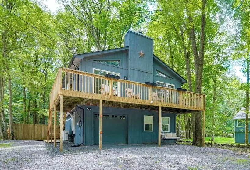 Private Hot Tub: Tree Lined Poconos Home!