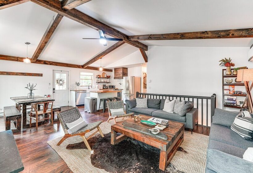 Private Hot Tub: Tree Lined Poconos Home!