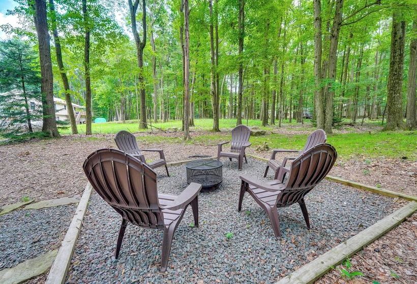 Private Hot Tub: Tree Lined Poconos Home!