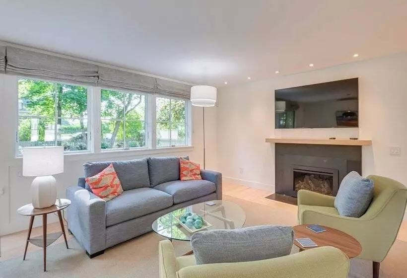 Upscale Southwest Harbor Retreat   Dog Friendly!