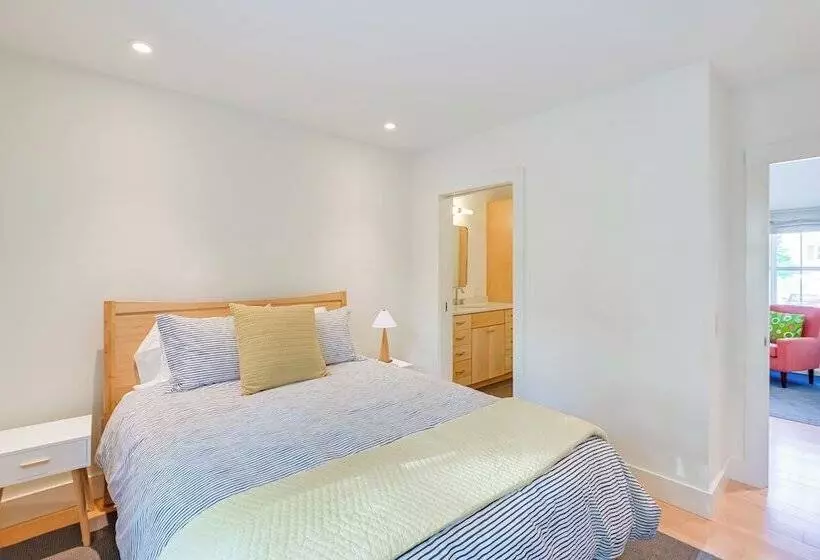 Upscale Southwest Harbor Retreat   Dog Friendly!