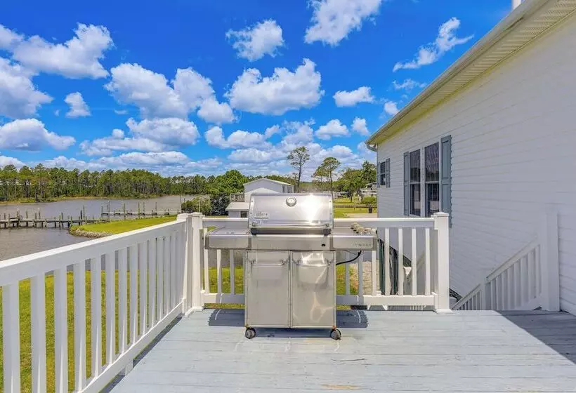 Waterfront Merritt Home W/ Boat Dock & Deck!