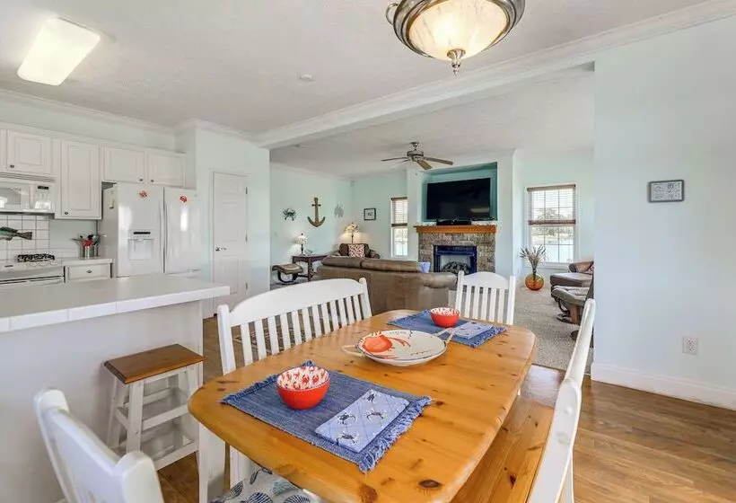 Waterfront Merritt Home W/ Boat Dock & Deck!