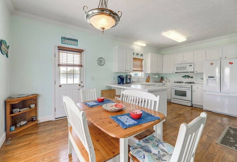 Waterfront Merritt Home W/ Boat Dock & Deck!