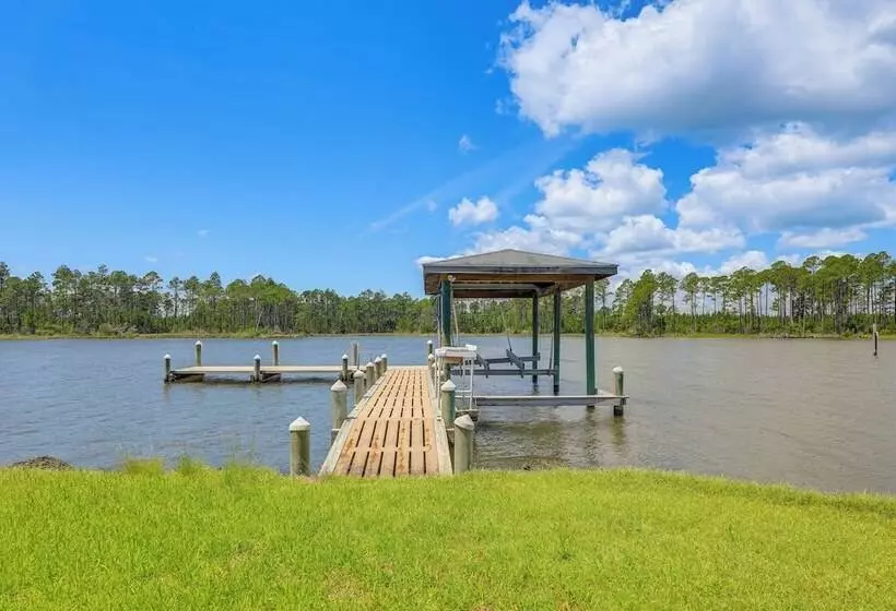 Waterfront Merritt Home W/ Boat Dock & Deck!
