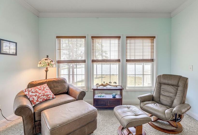 Waterfront Merritt Home W/ Boat Dock & Deck!