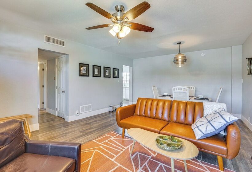 Dog Friendly North Las Vegas Home ~ 9 Mi To Strip!