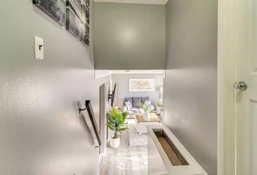 Westland Family Home W/ Deck & Fenced Yard