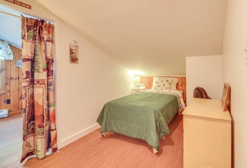 Androscoggin Lakefront Cottage, Boat Dock & Views!