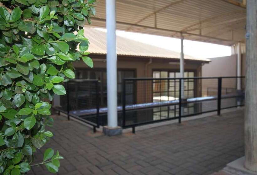 مبيت وإفطار Pw Heights Private Guest House