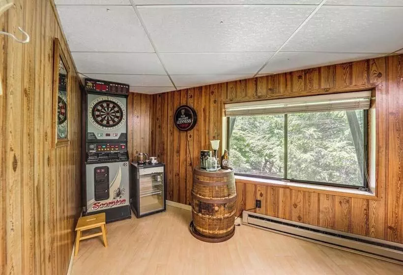 Beech Mountain Cabin W/ Deck, Grill: Ski + Hike!