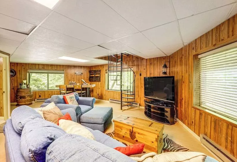 Beech Mountain Cabin W/ Deck, Grill: Ski + Hike!