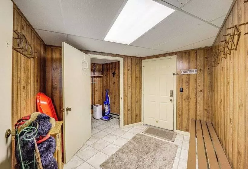 Beech Mountain Cabin W/ Deck, Grill: Ski + Hike!