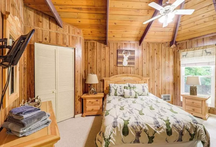 Beech Mountain Cabin W/ Deck, Grill: Ski + Hike!