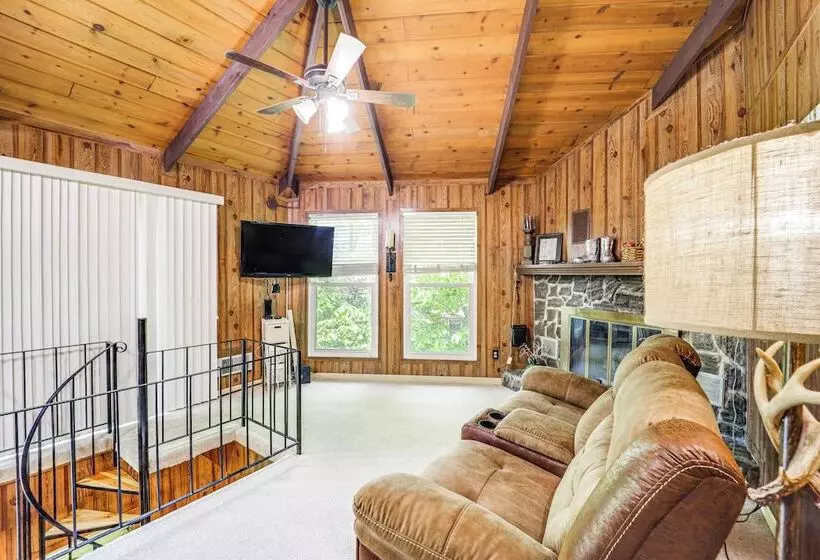 Beech Mountain Cabin W/ Deck, Grill: Ski + Hike!