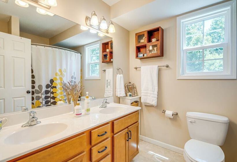 Candler Home W/ Porch & Backyard: Near Asheville!