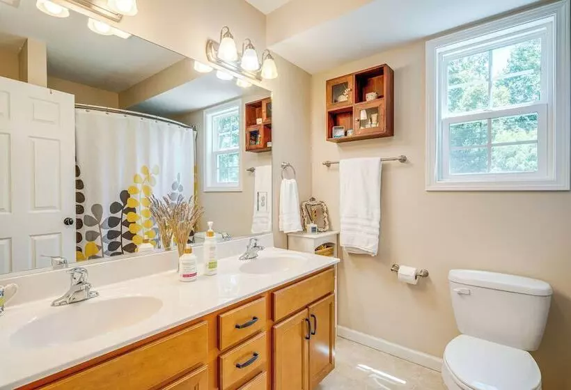 Candler Home W/ Porch & Backyard: Near Asheville!