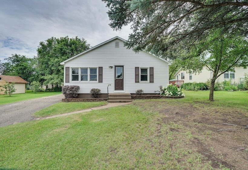 Charming Pepin Home Near Mississippi River!