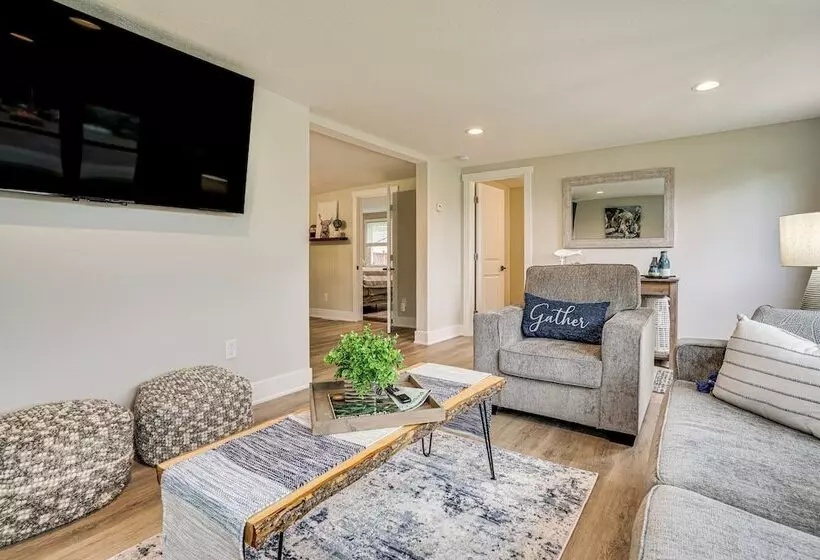 Charming Pepin Home Near Mississippi River!