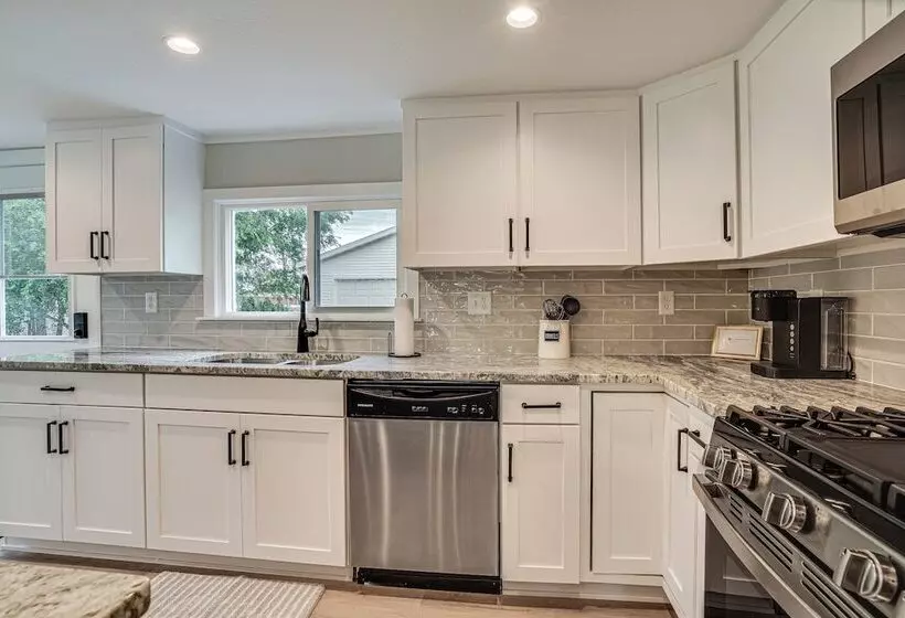 Charming Pepin Home Near Mississippi River!