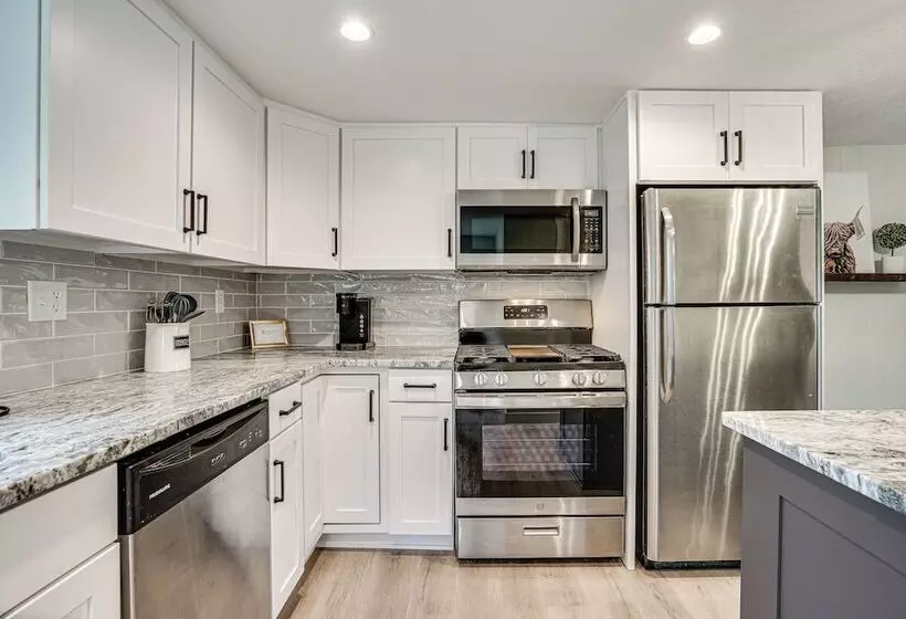 Charming Pepin Home Near Mississippi River!