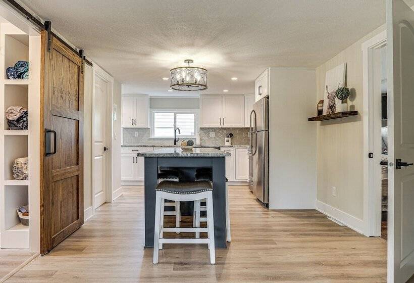 Charming Pepin Home Near Mississippi River!