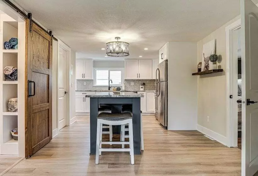 Charming Pepin Home Near Mississippi River!