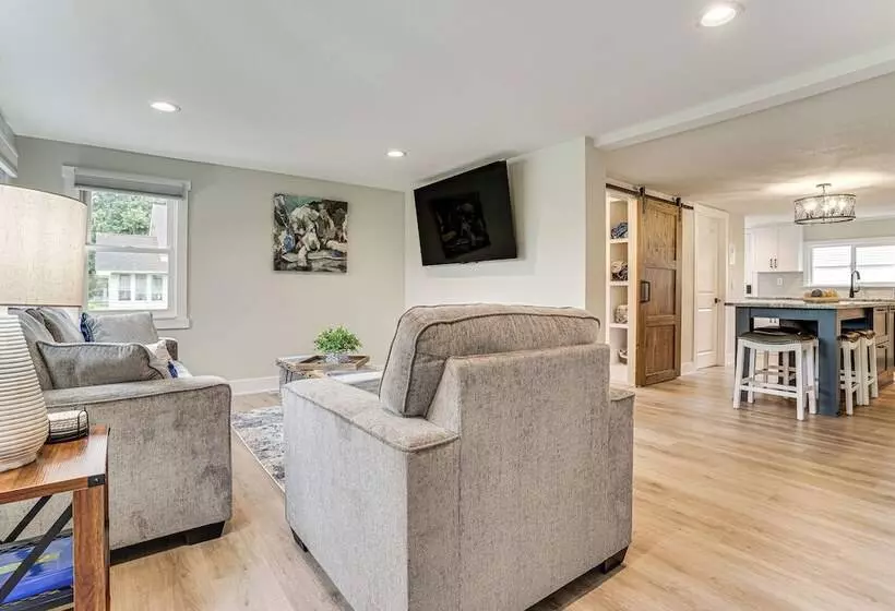 Charming Pepin Home Near Mississippi River!