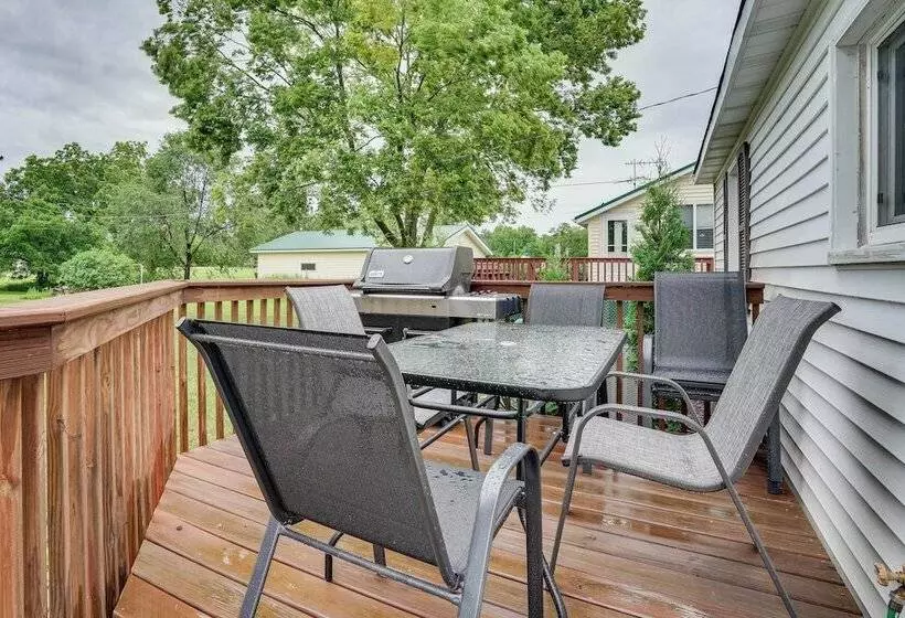 Charming Pepin Home Near Mississippi River!