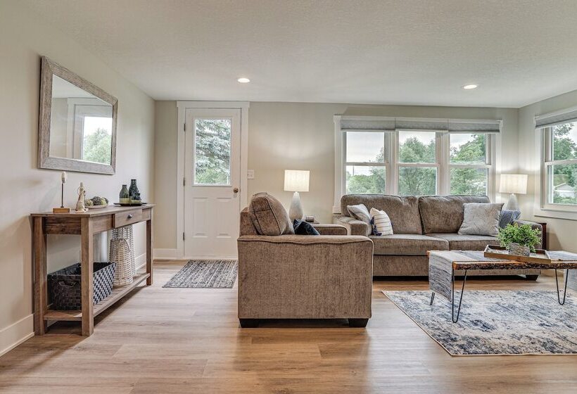 Charming Pepin Home Near Mississippi River!