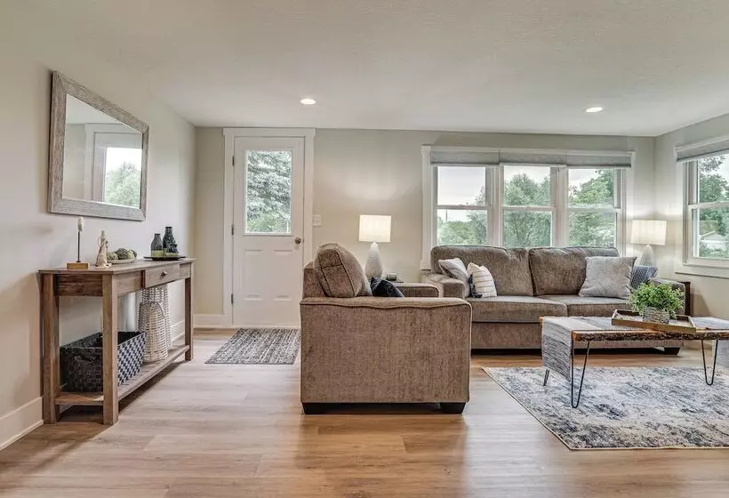 Charming Pepin Home Near Mississippi River!