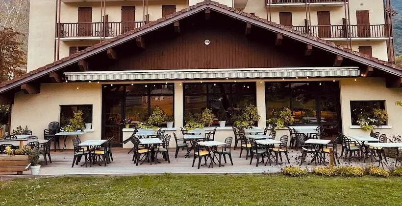 ホテル Hôtellerie Du Roy